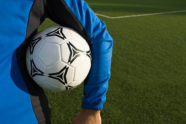 Fading or Thriving in Sport